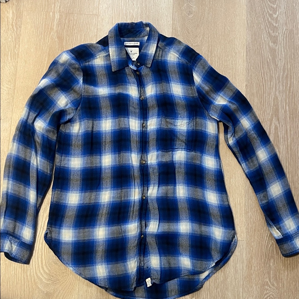 American Eagle flannel button up